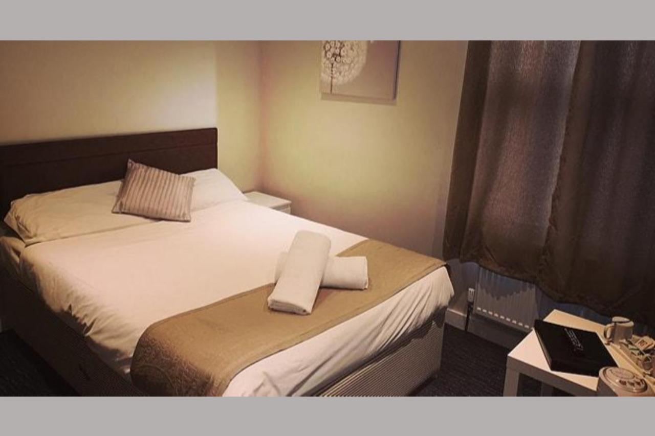 The R Inn Hotel Desborough Dış mekan fotoğraf