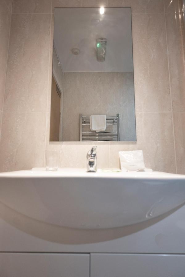 The R Inn Hotel Desborough Dış mekan fotoğraf
