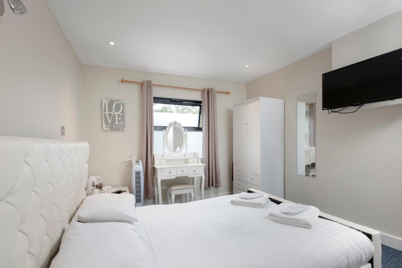 The R Inn Hotel Desborough Dış mekan fotoğraf